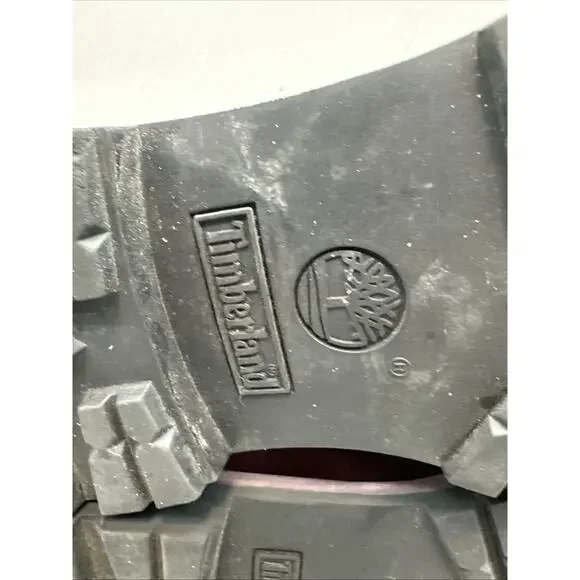 Timberland Women's Ankle Boots in Deep Red - Picture 15 of 16